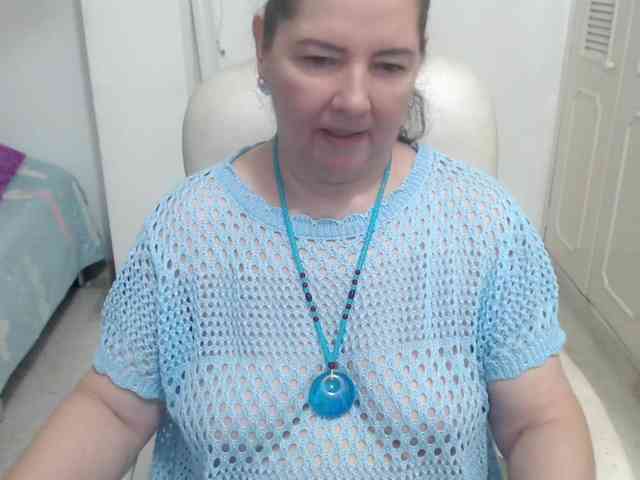 leonela-68 webcam