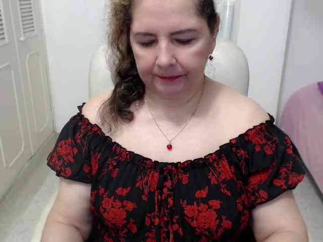 leonela-68 webcam