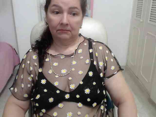 leonela-68 webcam