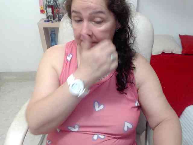 leonela-68 webcam