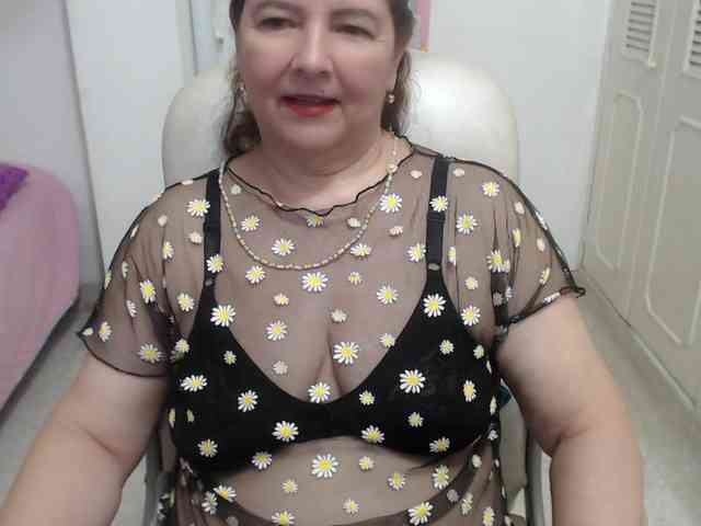 leonela-68 webcam