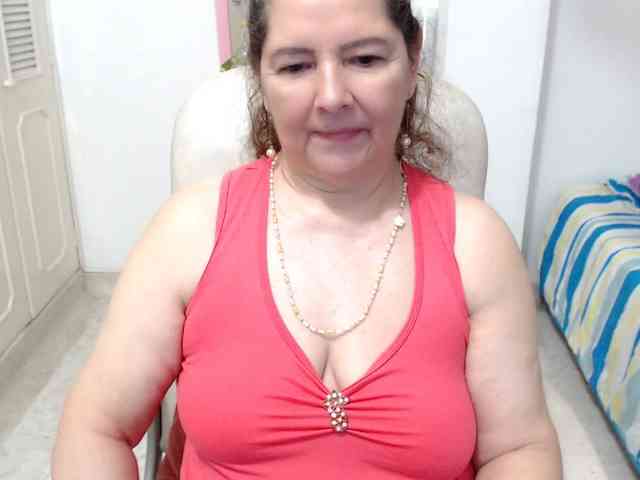 leonela-68 webcam