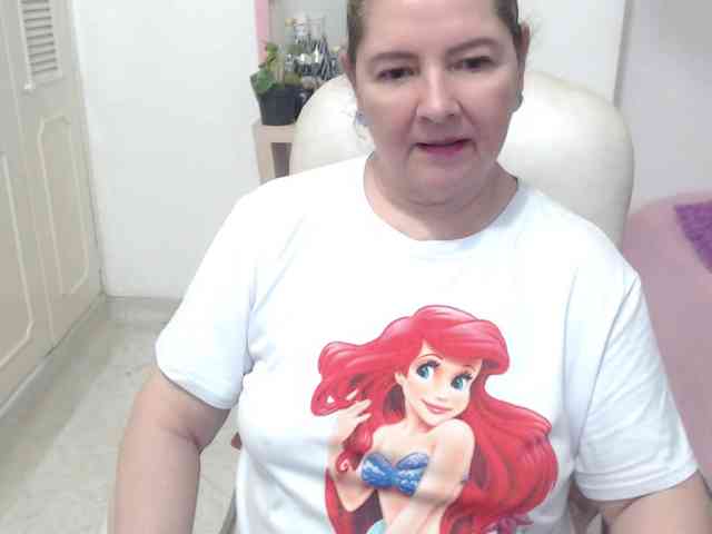leonela-68