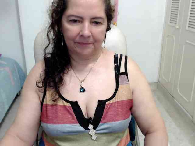 leonela-68