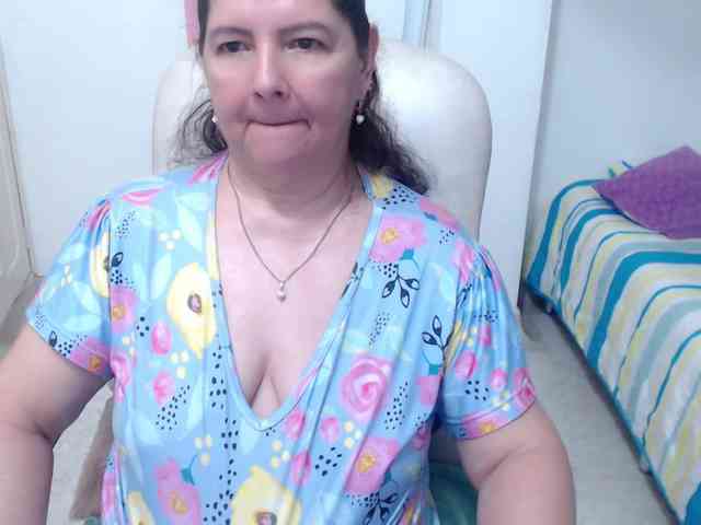 leonela-68 webcam