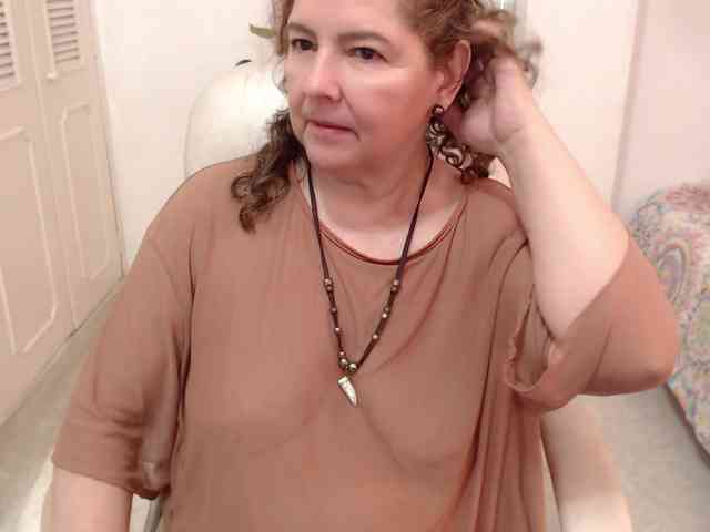 leonela-68 webcam