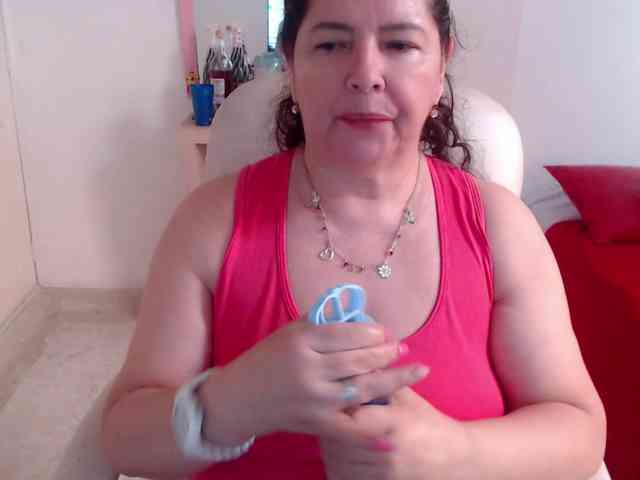 leonela-68