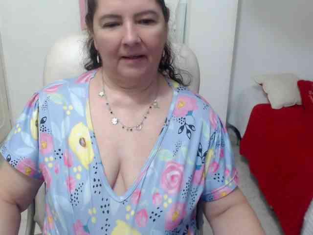 leonela-68 webcam