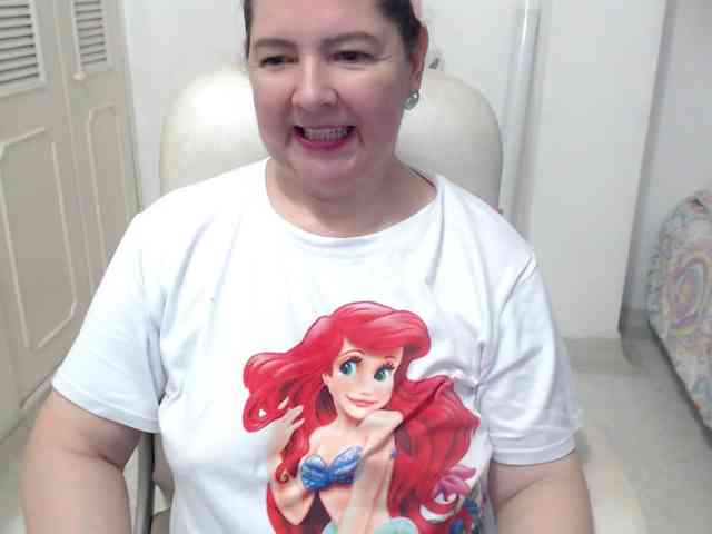 leonela-68 webcam