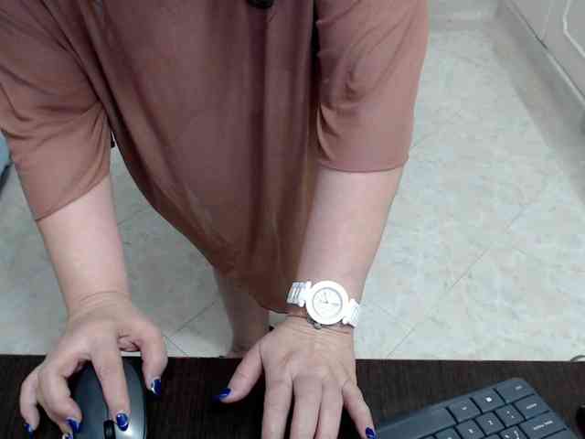 leonela-68 webcam