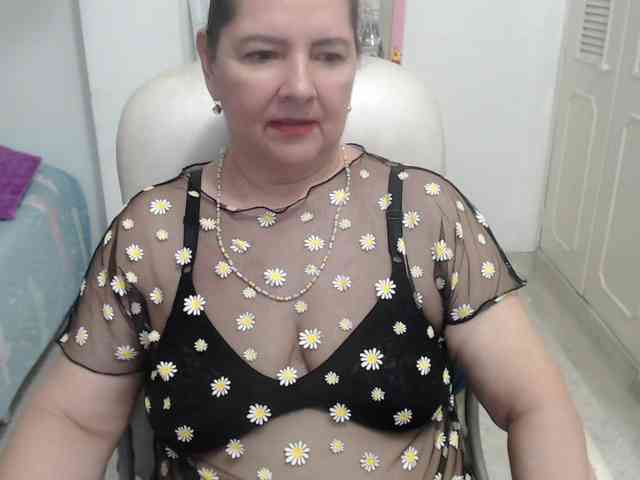 leonela-68 webcam