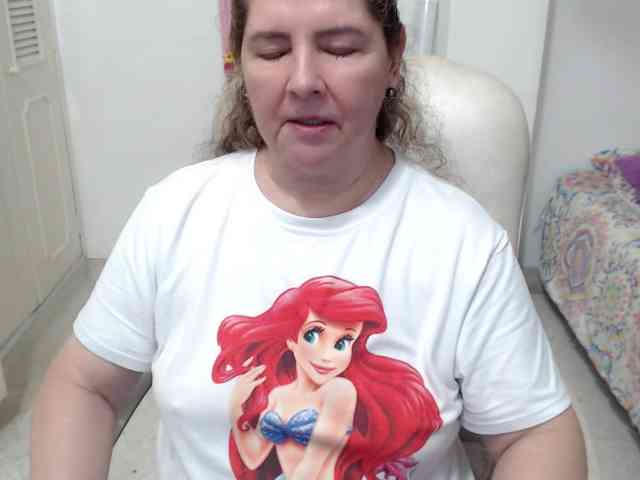 leonela-68 webcam