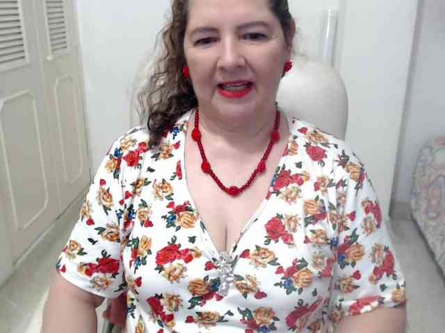 leonela-68
