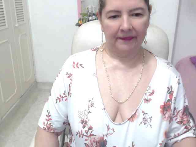 leonela-68
