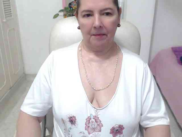 leonela-68 webcam