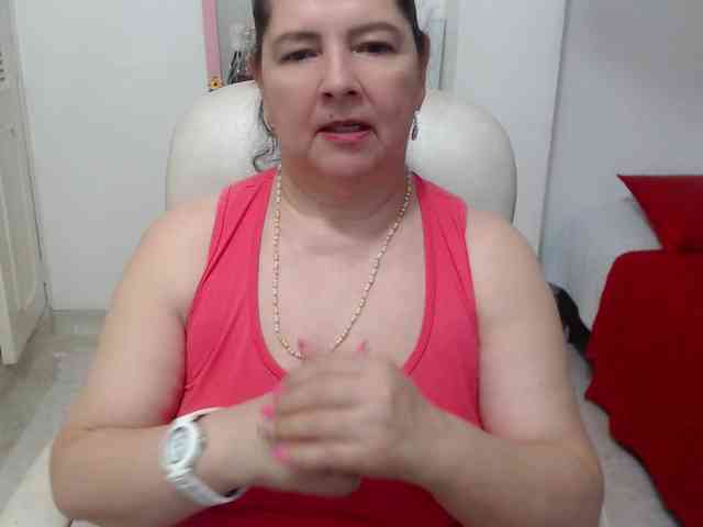 leonela-68