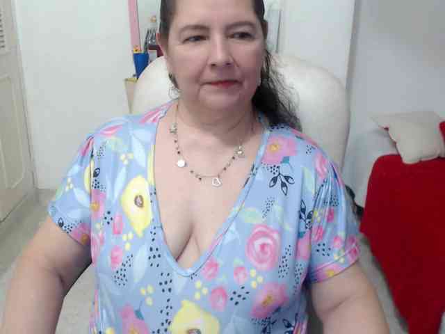 leonela-68 webcam