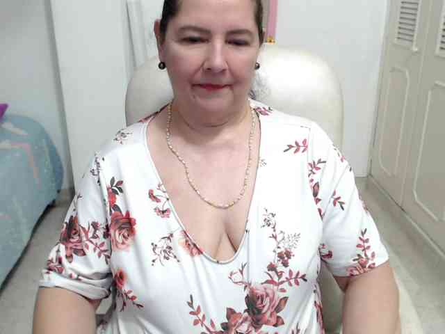 leonela-68