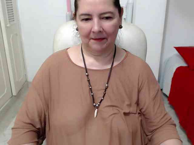 leonela-68 webcam