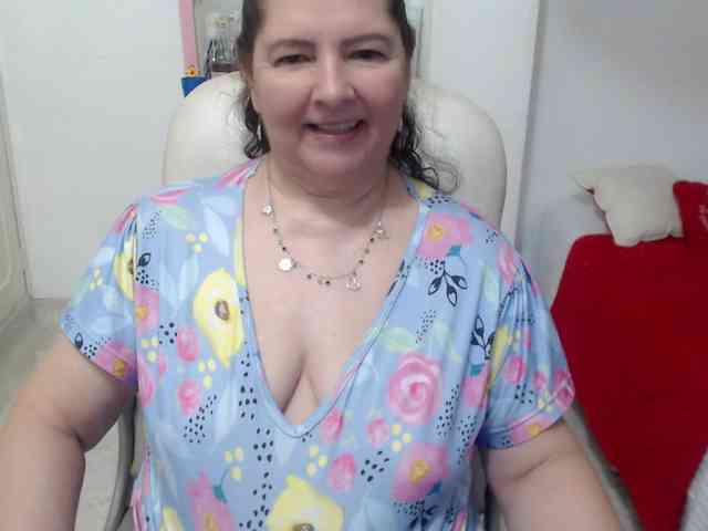 leonela-68 webcam