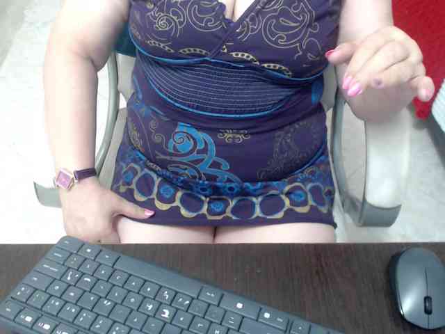 leonela-68 webcam