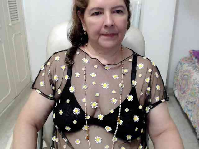 leonela-68 leonela-68