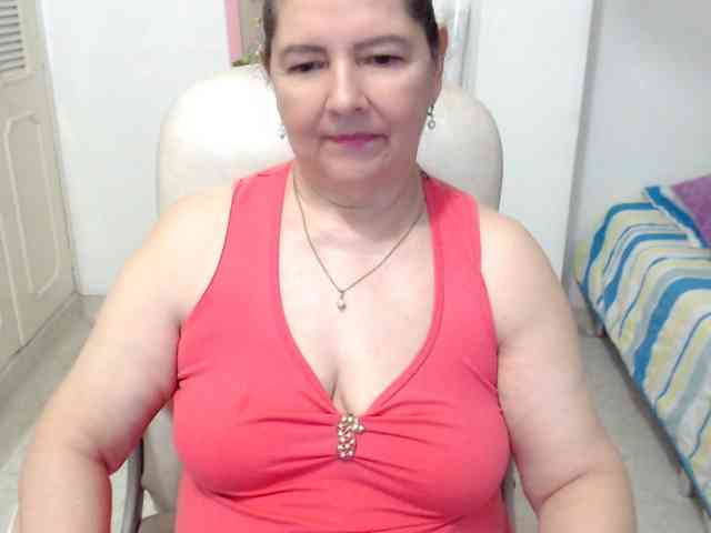 leonela-68