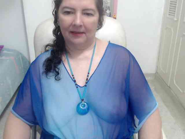 leonela-68