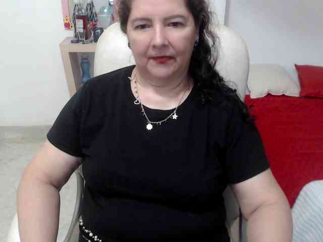 leonela-68