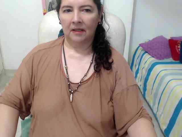 leonela-68 webcam