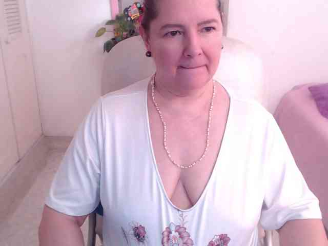 leonela-68 webcam
