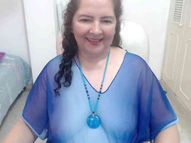 leonela-68 webcam