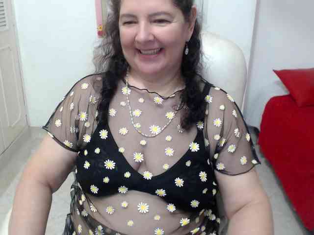 leonela-68 webcam