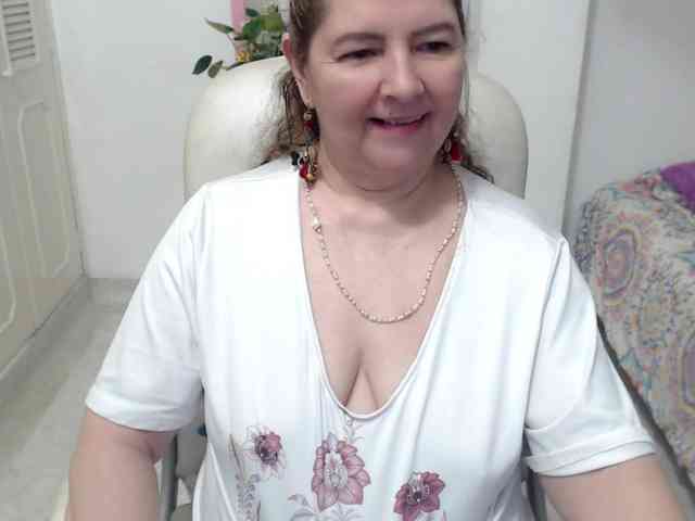 leonela-68 webcam