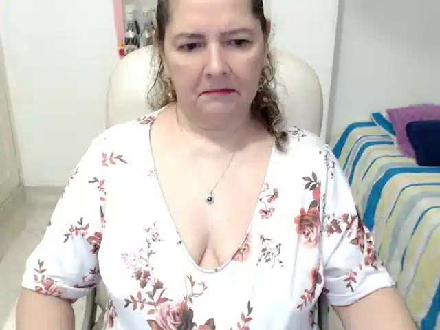 leonela-68
