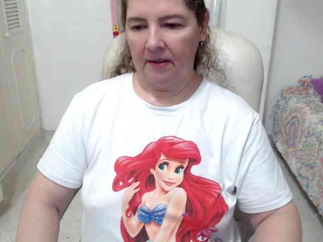 leonela-68 webcam