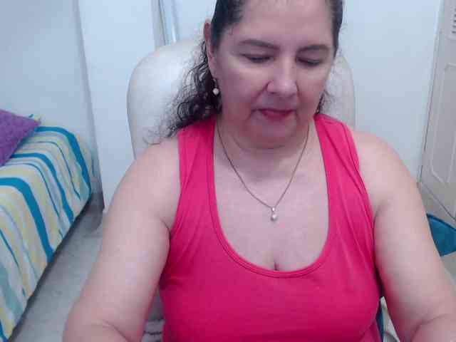 leonela-68 webcam