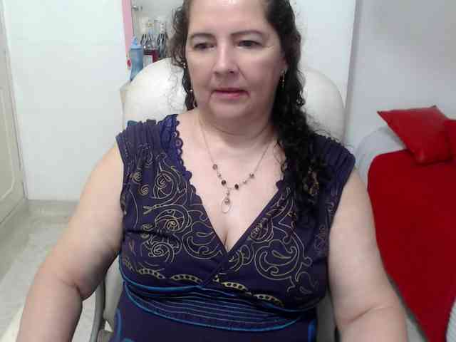 leonela-68