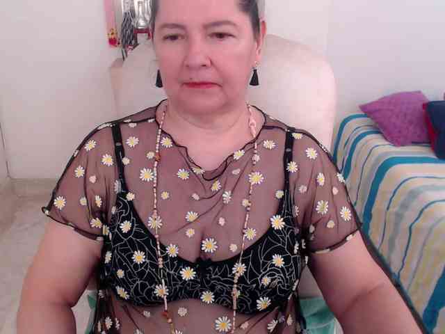 leonela-68 webcam