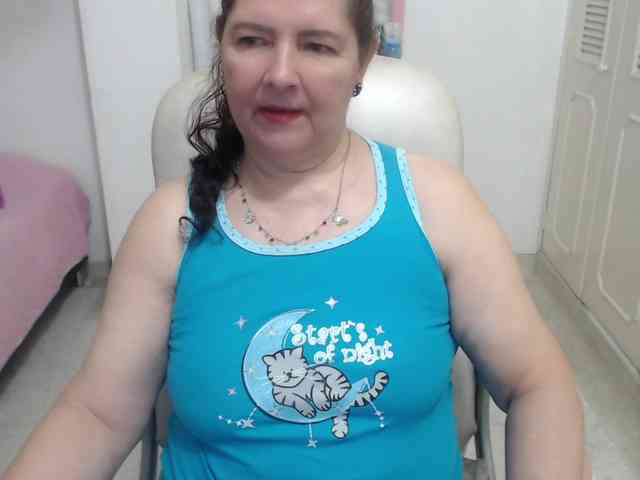 leonela-68 webcam