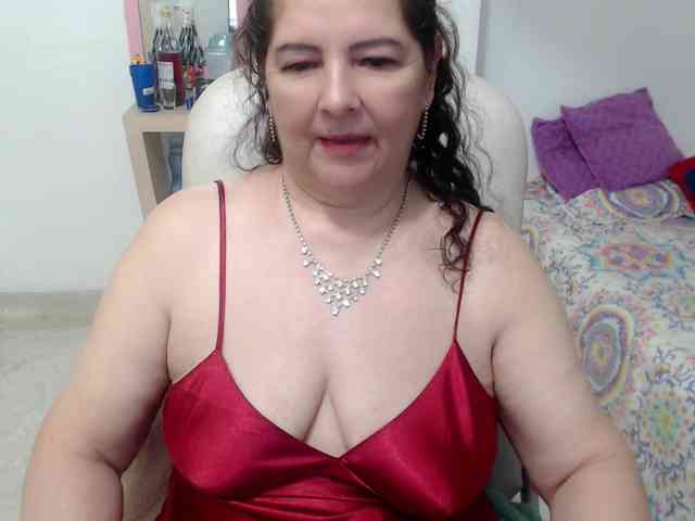leonela-68 webcam