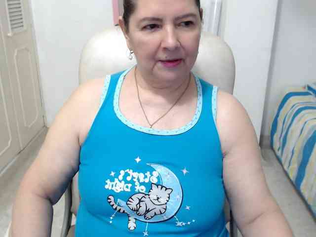 leonela-68