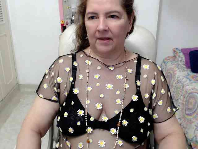leonela-68 webcam