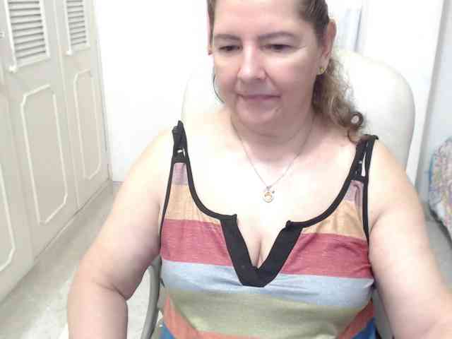 leonela-68 Live Webcam on BongaCams