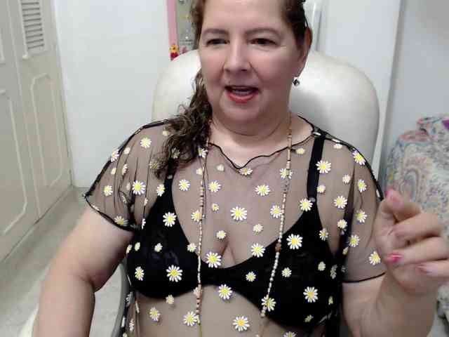 leonela-68 webcam