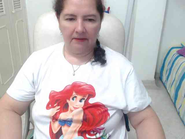 leonela-68 webcam