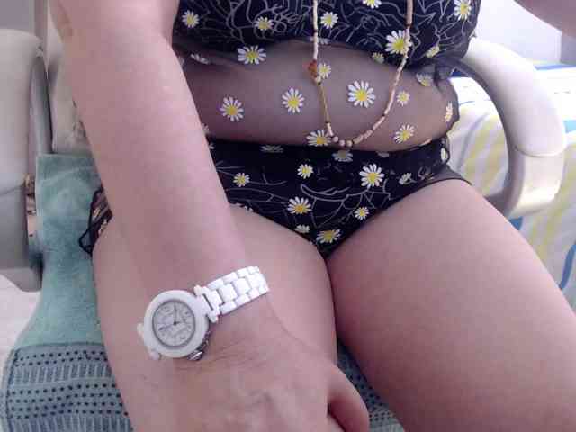 leonela-68 webcam