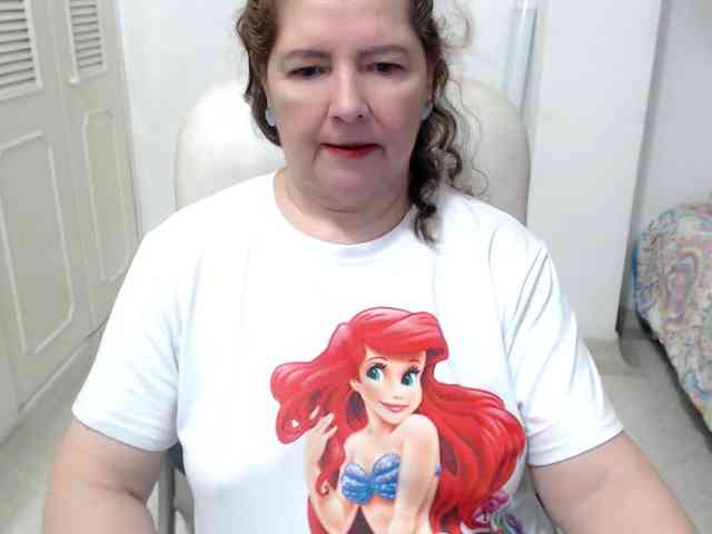 leonela-68 webcam