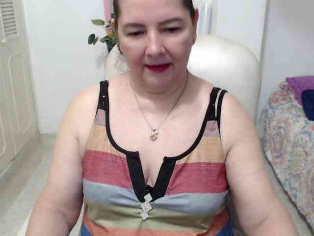leonela-68 webcam