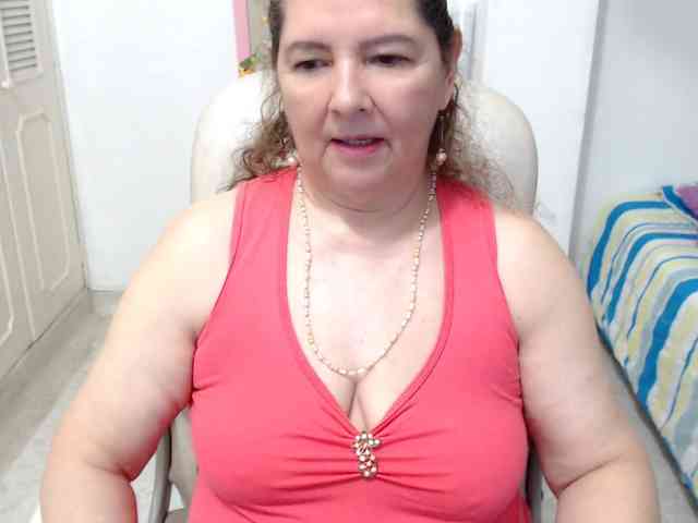 leonela-68